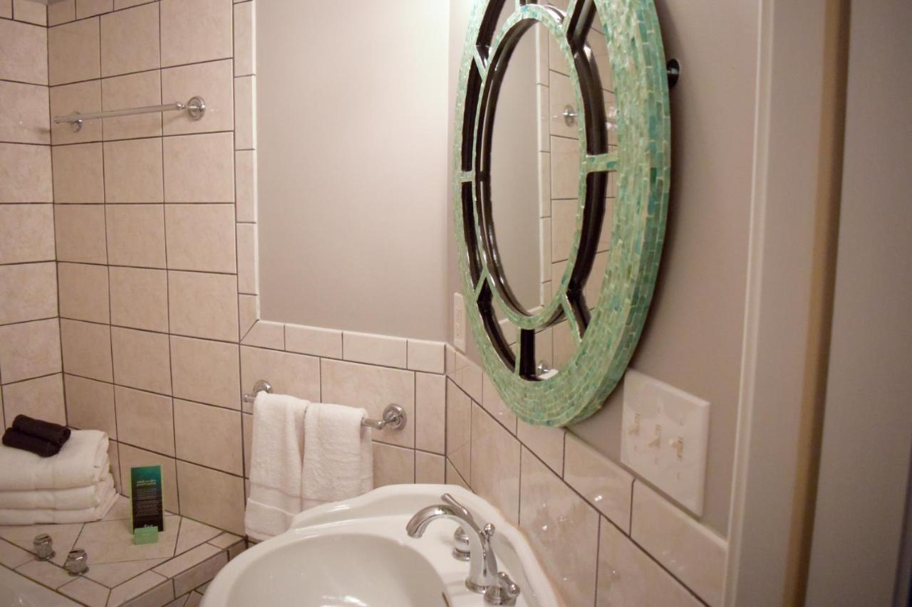 Tilghman Island Inn Екстериор снимка
